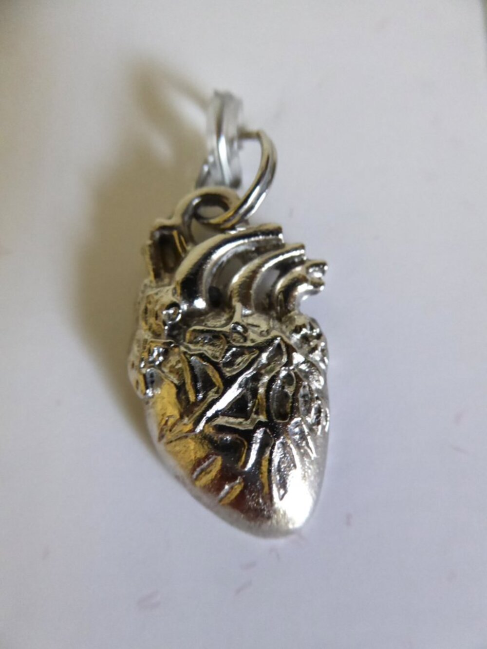 NEW 1” SILVER PLATED ANATOMICAL HEART CHARM PENDANT